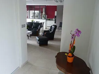 Jolie En Pierre De Tuffeau *